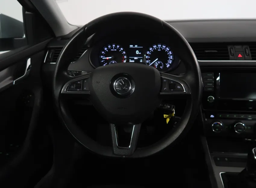 Škoda Octavia JOY 2.0TDI 110kW 4X4 TAŽNÉ XENON