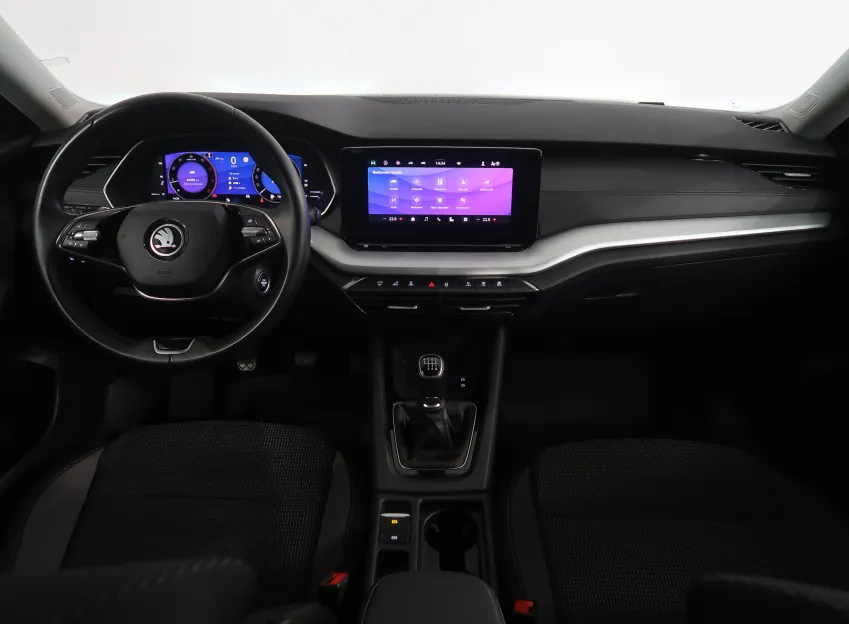 Škoda Octavia SELECTION 2.0TDI 85KW MATRIX