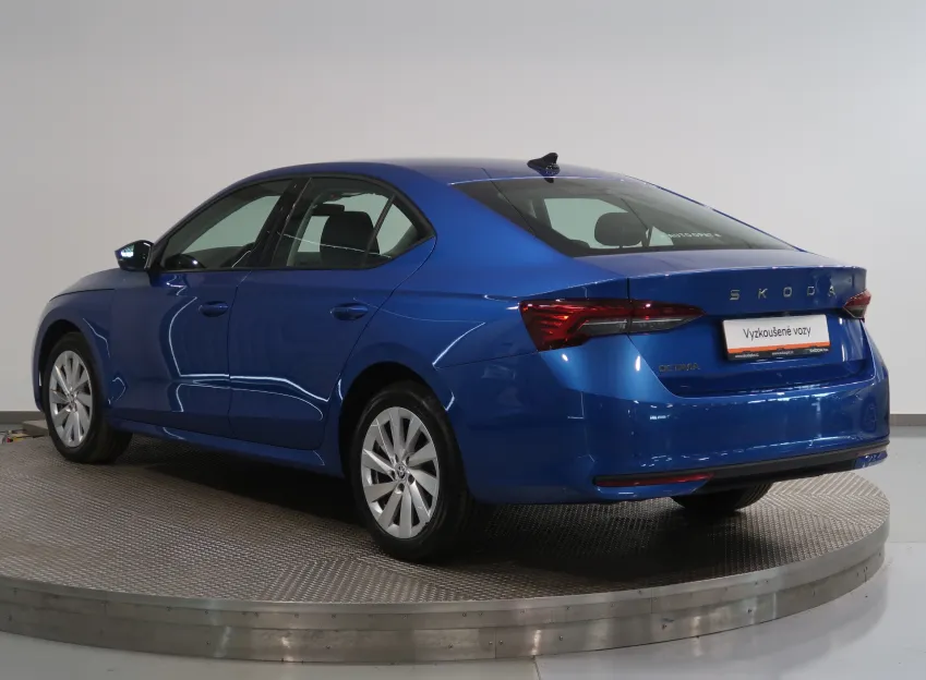Škoda Octavia SELECTION 2.0TDI 85KW MATRIX