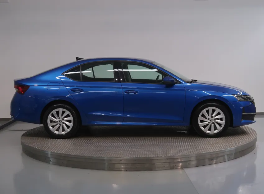 Škoda Octavia SELECTION 2.0TDI 85KW MATRIX