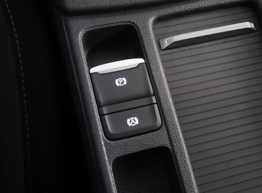 Škoda Octavia SELECTION 2.0TDI 85KW MATRIX
