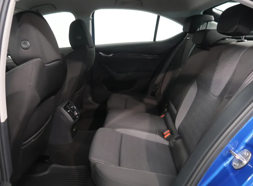 Škoda Octavia SELECTION 2.0TDI 85KW MATRIX
