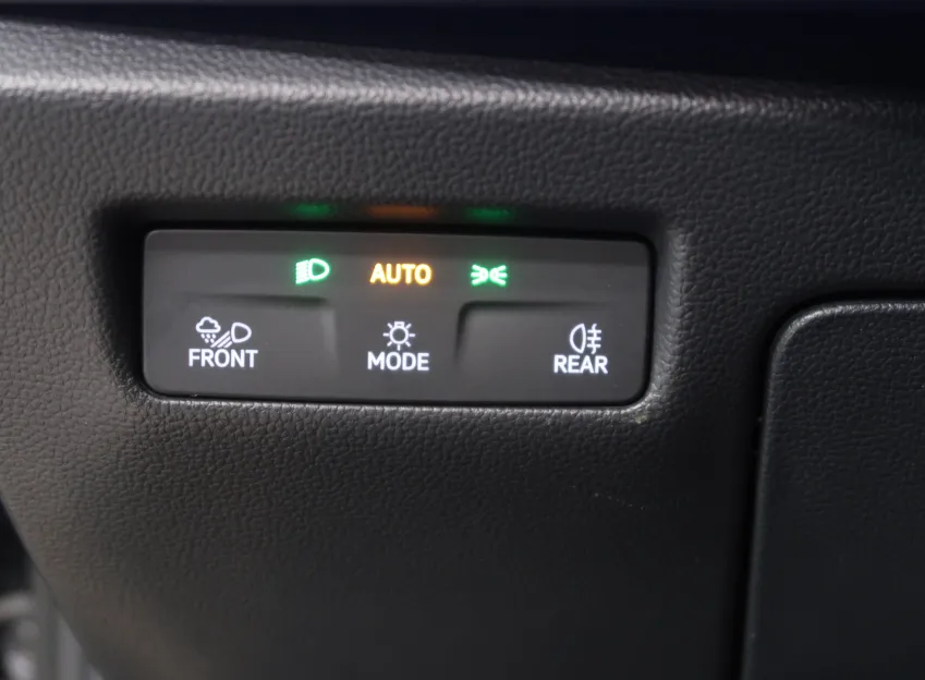 Škoda Superb SELECTION 2.0TDI 110KW LED LOUNGE