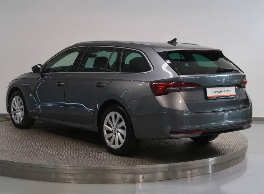 Škoda Octavia SELECTION 2.0TDI 110KW DSG LED MATRIX NAVI