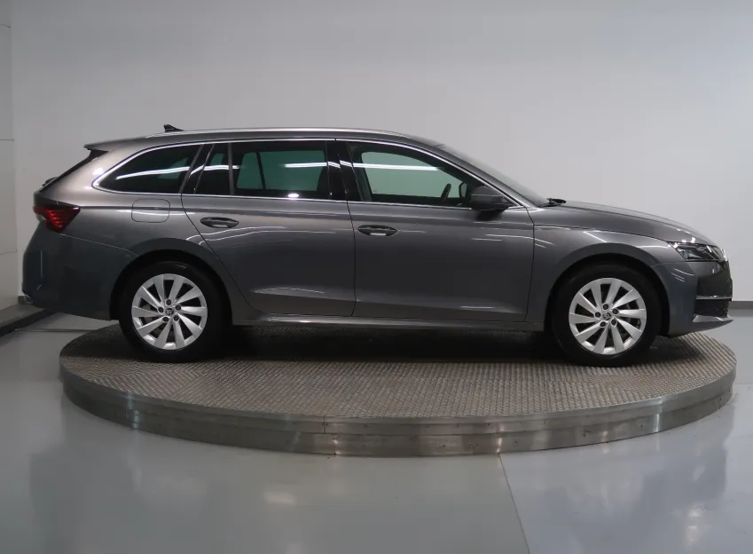 Škoda Octavia SELECTION 2.0TDI 110KW DSG LED MATRIX NAVI
