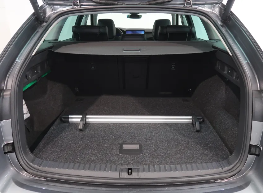 Škoda Octavia SELECTION 2.0TDI 110KW DSG LED MATRIX NAVI