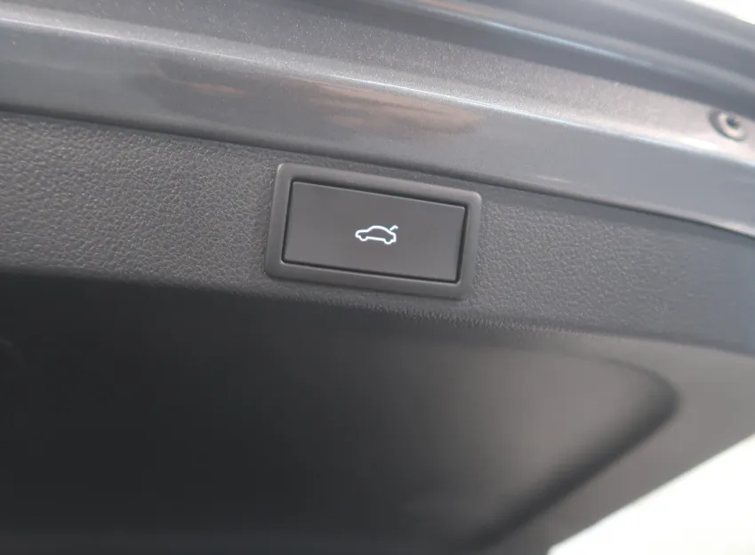Škoda Octavia SELECTION 2.0TDI 110KW DSG LED MATRIX NAVI