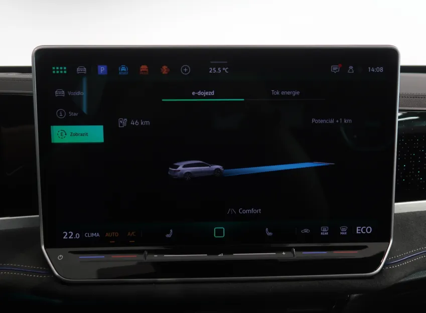 Volkswagen Passat R-LINE 1.5TSI 200KW eHYBRID WEBASTO TAŽNÉ