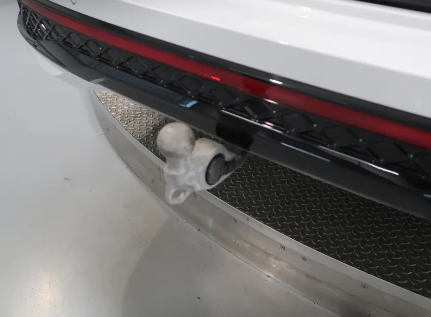 Volkswagen Passat R-LINE 1.5TSI 200KW eHYBRID WEBASTO TAŽNÉ