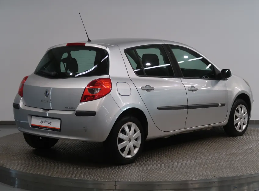 Renault Clio 1.2 i 16V 55kW STK 2028