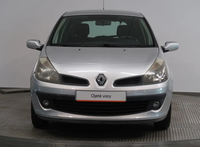 Renault Clio 1.2 i 16V 55kW STK 2028