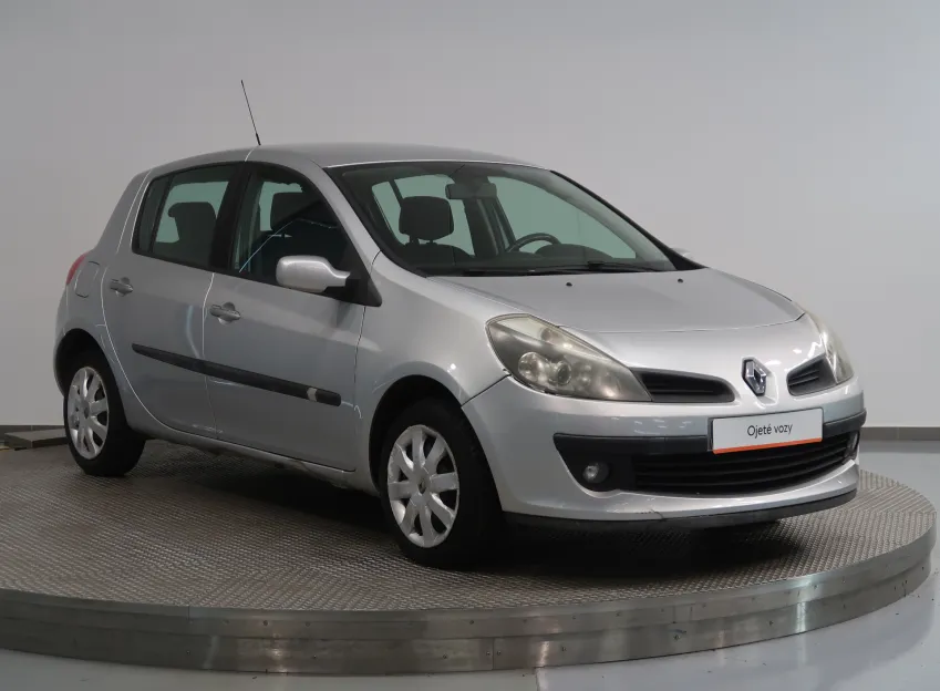 Renault Clio 1.2 i 16V 55kW STK 2028