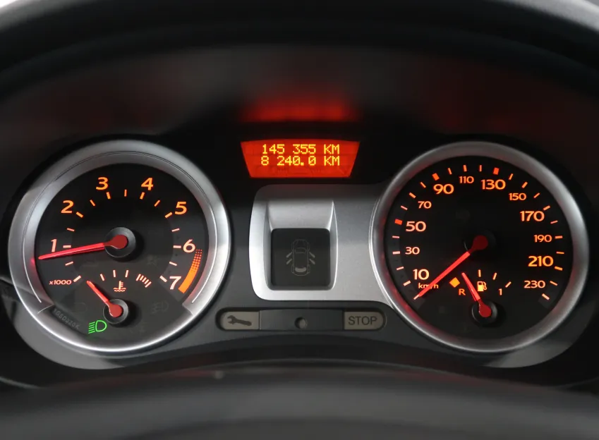 Renault Clio 1.2 i 16V 55kW STK 2028