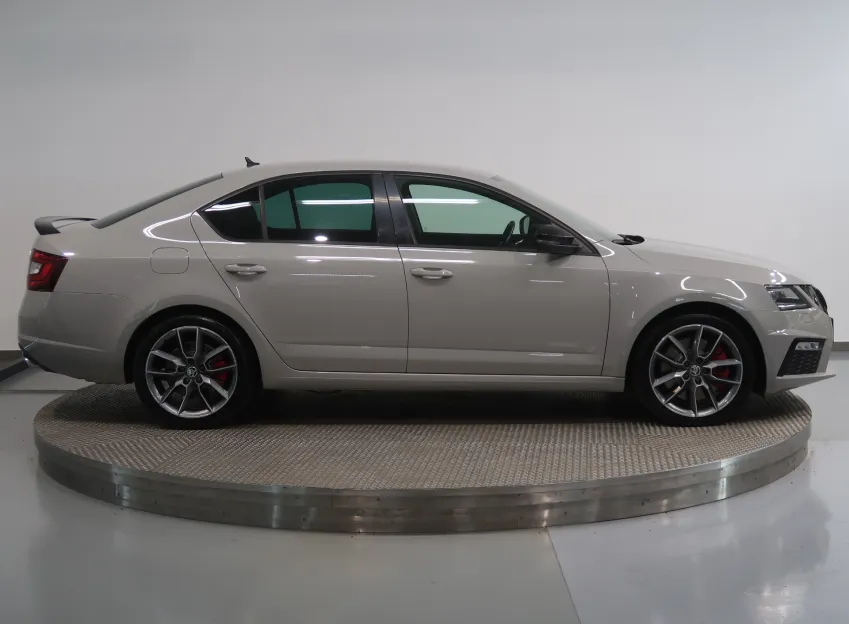 Škoda Octavia RS 2.0TSI 180KW DSG NAVI