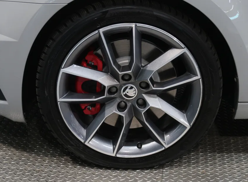 Škoda Octavia RS 2.0TSI 180KW DSG NAVI
