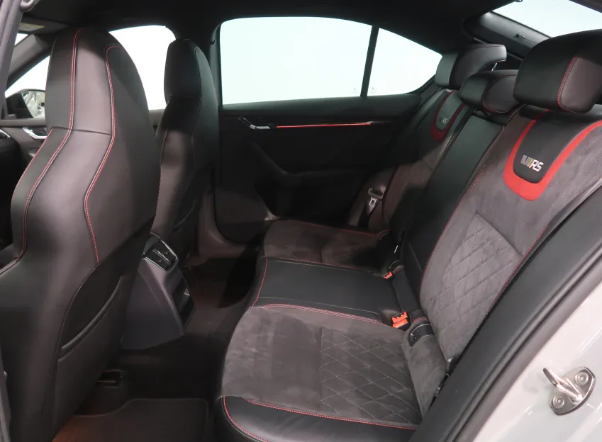 Škoda Octavia RS 2.0TSI 180KW DSG NAVI