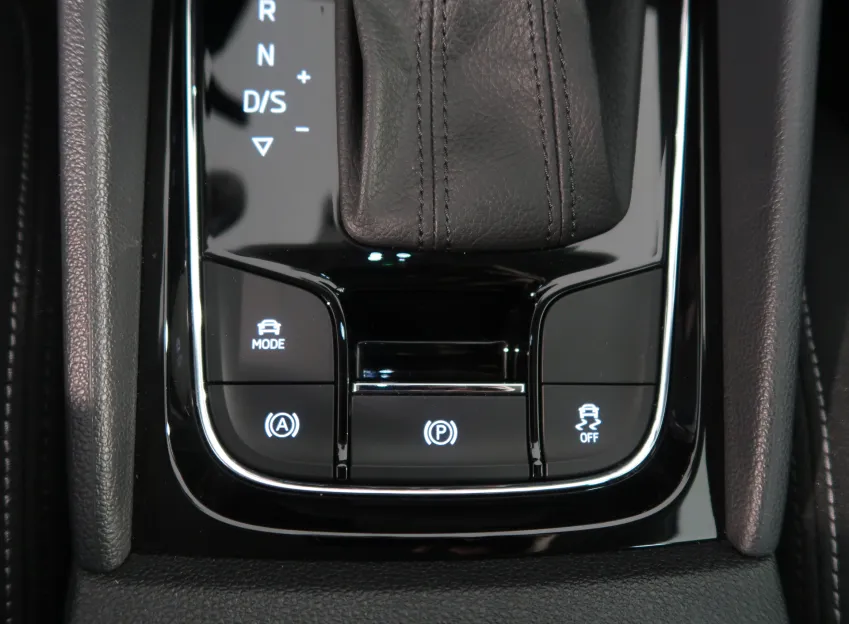 Škoda Karoq STYLE 1.5TSI 110KW DSG NAVI
