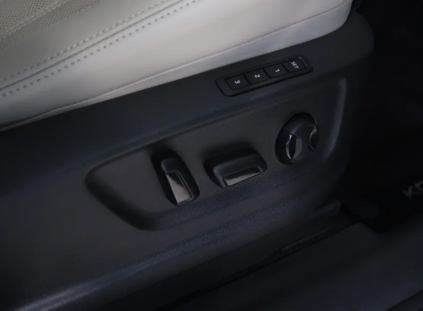 Škoda Kodiaq L&K 2.0TDI 147KW 4x4 DSG WEBASTO 7MÍST TAŽNÉ CANTO
