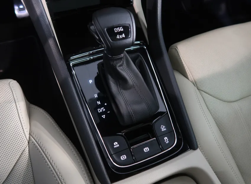 Škoda Kodiaq L&K 2.0TDI 147KW 4x4 DSG WEBASTO 7MÍST TAŽNÉ CANTO