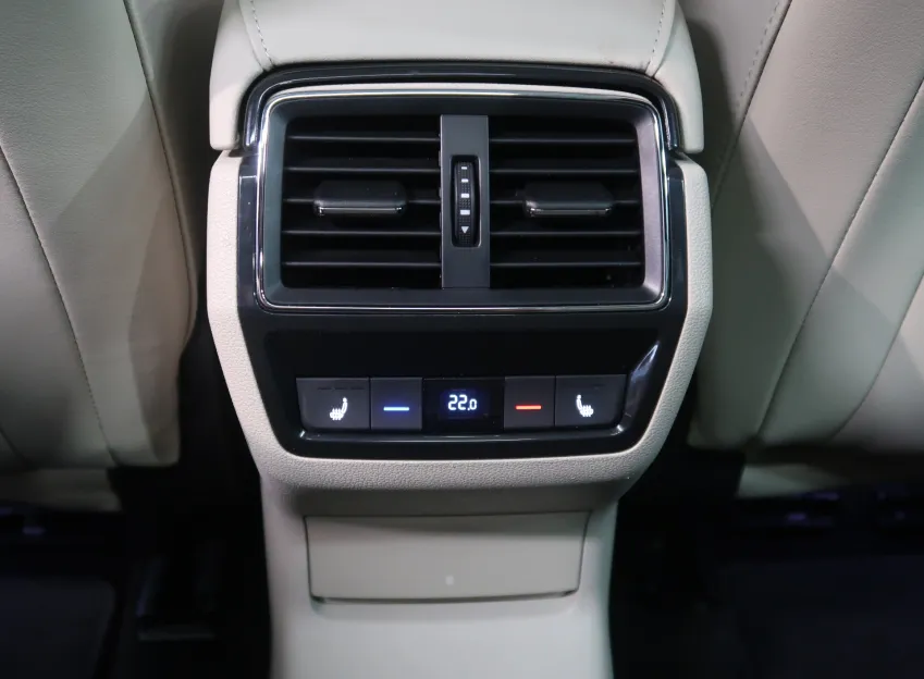 Škoda Kodiaq L&K 2.0TDI 147KW 4x4 DSG WEBASTO 7MÍST TAŽNÉ CANTO