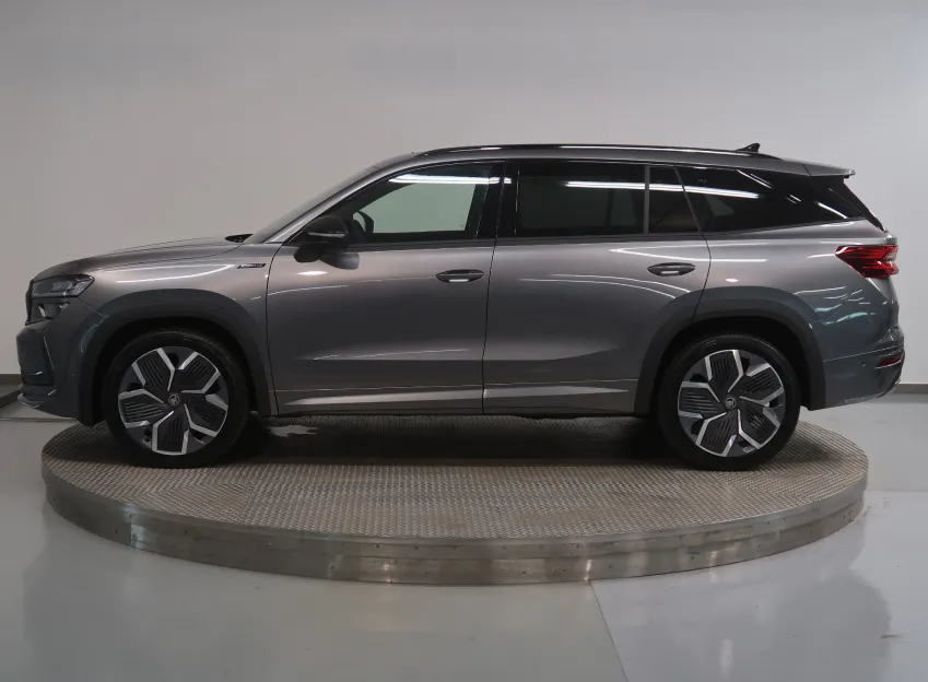 Škoda Kodiaq SPORTLINE 2.0TSI 150KW 4x4 DSG TAŽNÉ WEBASTO PANOR