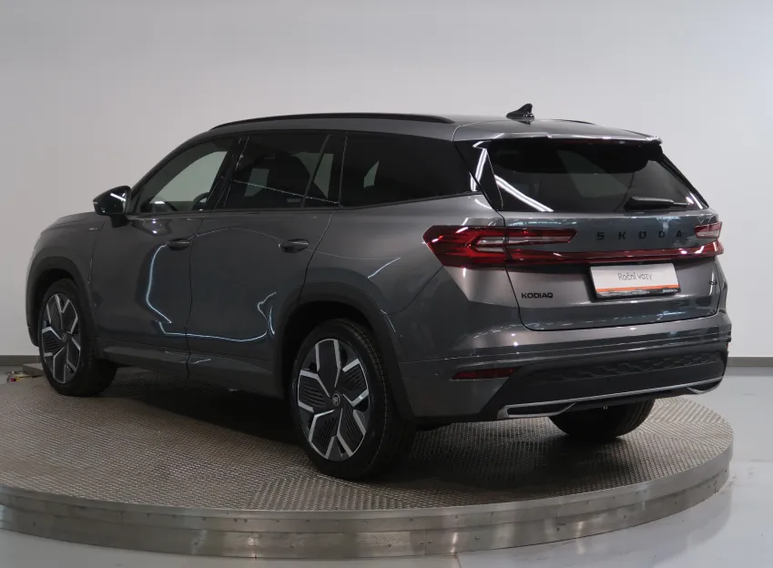 Škoda Kodiaq SPORTLINE 2.0TSI 150KW 4x4 DSG TAŽNÉ WEBASTO PANOR