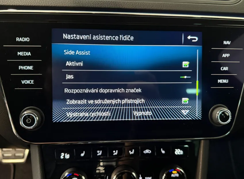 Škoda Superb SPORTLINE 2.0TDI 140KW 4x4 DSG WEBASTO