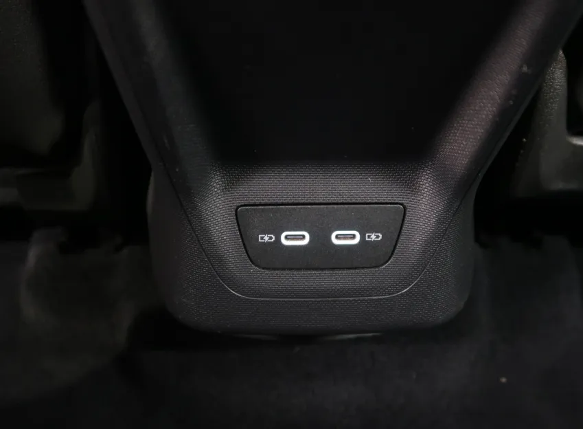 Cupra Born ELECTRIC 150KW / 62kWh ALU18"