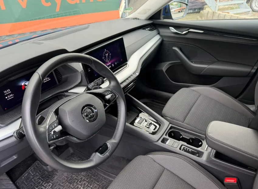 Škoda Octavia AMBITION 2,0 TDI 85 kW DSG EL. KUFR
