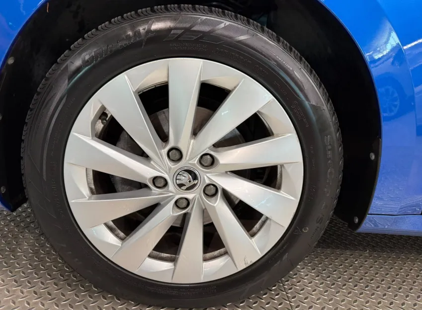 Škoda Octavia AMBITION FRESH 2.0TDI 85KW DSG MATRIX