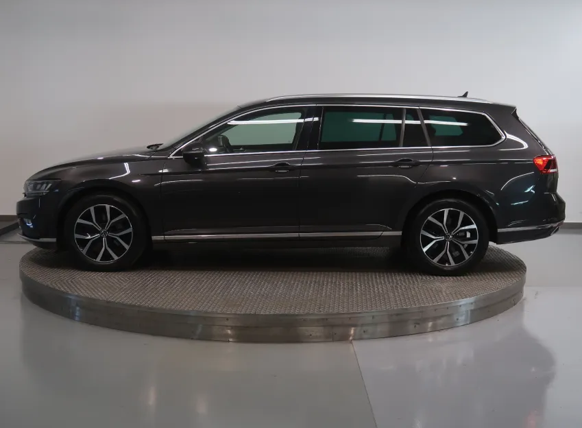 Volkswagen Passat ELEGANCE 2.0TDI 110KW DSG