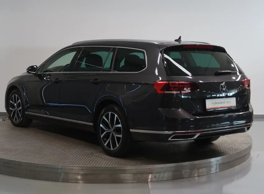 Volkswagen Passat ELEGANCE 2.0TDI 110KW DSG