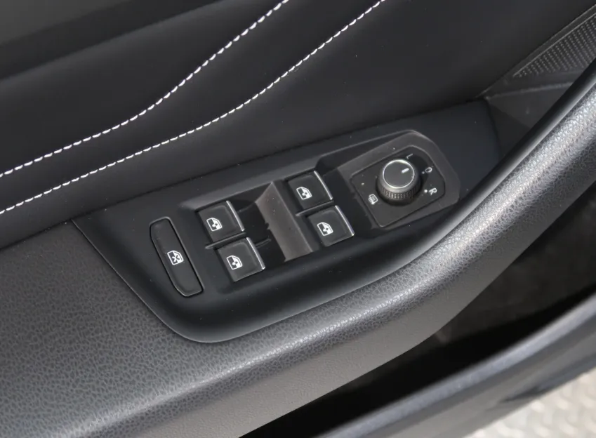 Volkswagen Passat ELEGANCE 2.0TDI 110KW DSG