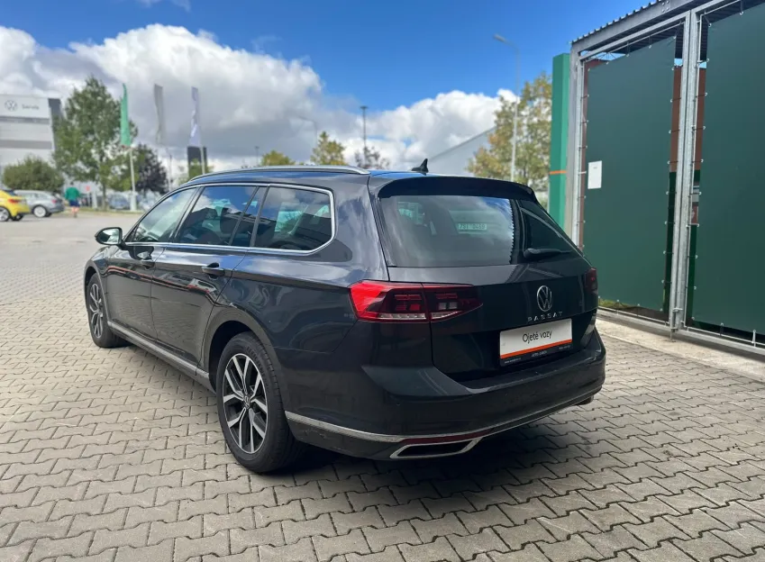 Volkswagen Passat VARIANT ELEGANCE 2.0TDI 110KW DSG
