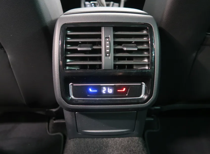 Volkswagen Passat ELEGANCE 2.0TDI 110KW DSG