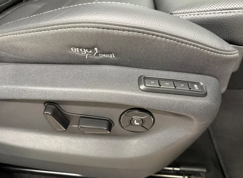 Škoda Kodiaq EXCLUSIVE 2.0TDI 142KW DSG 7 MÍST PANORAMA