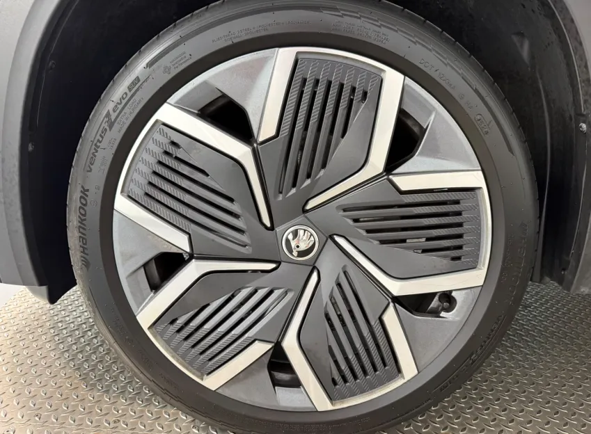 Škoda Kodiaq EXCLUSIVE 2.0TDI 142KW DSG 7 MÍST PANORAMA