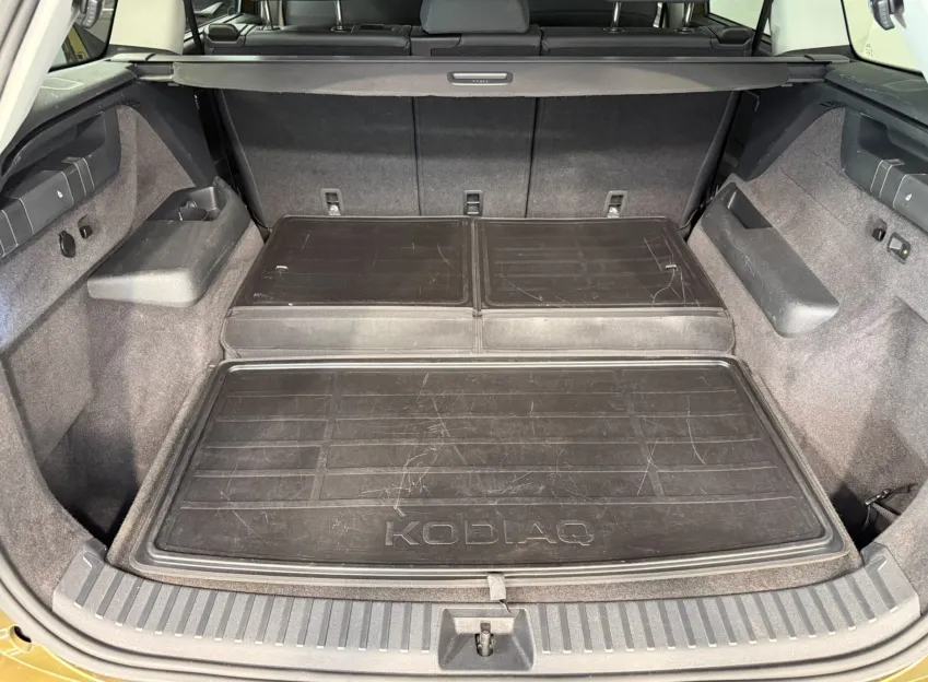 Škoda Kodiaq EXCLUSIVE 2.0TDI 142KW DSG 7 MÍST PANORAMA
