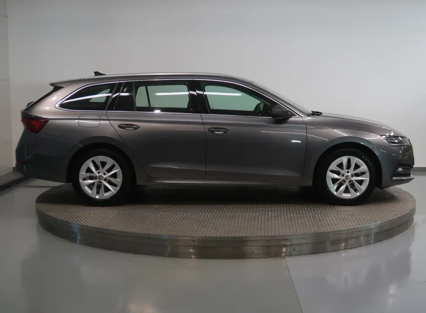 Škoda Octavia STYLE 2.0TDI 85KW ZÁRUKA