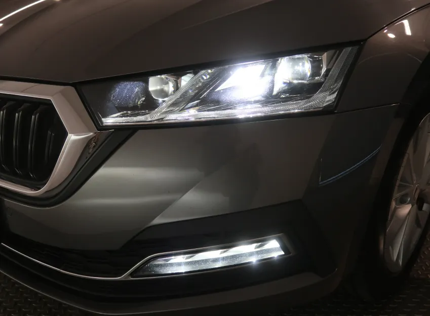 Škoda Octavia STYLE 2.0TDI 85KW ZÁRUKA