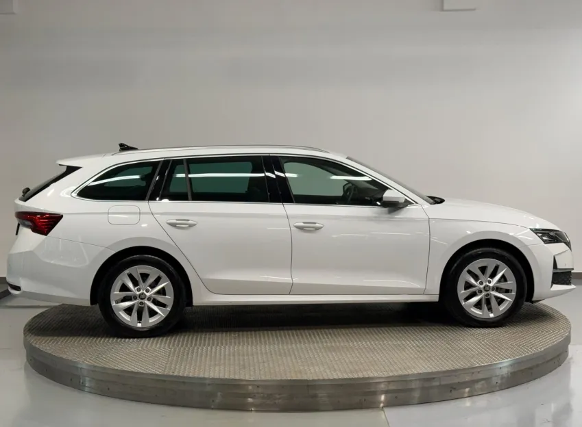 Škoda Octavia TOP SELECTION 2.0TSI 150KW MATRIX