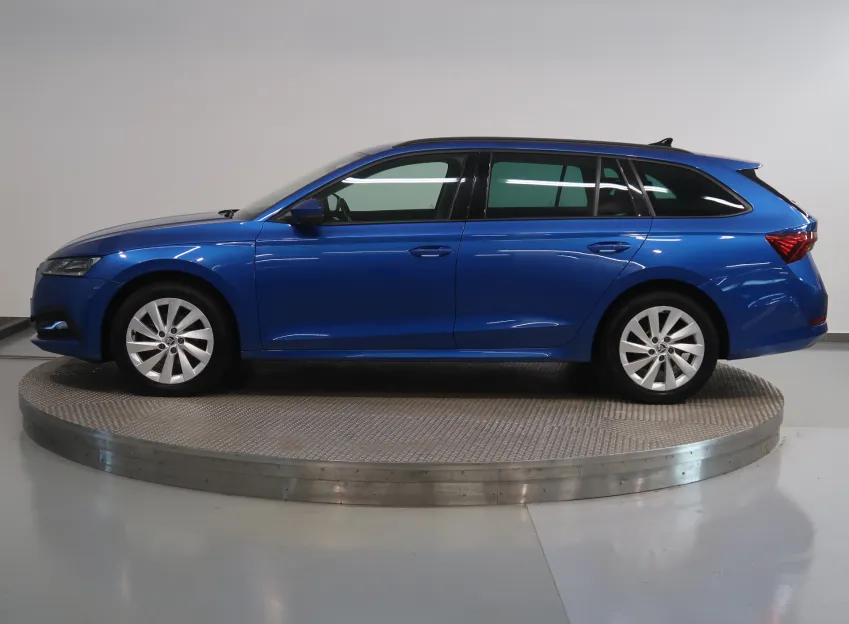 Škoda Octavia FRESH PLUS 1.5TSI 110KW KAMERA EL.KUFR