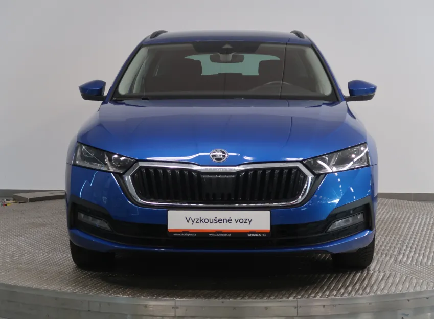 Škoda Octavia FRESH PLUS 1.5TSI 110KW KAMERA EL.KUFR