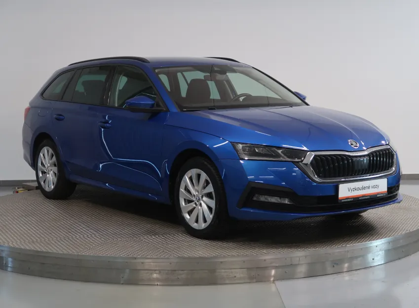 Škoda Octavia FRESH PLUS 1.5TSI 110KW KAMERA EL.KUFR