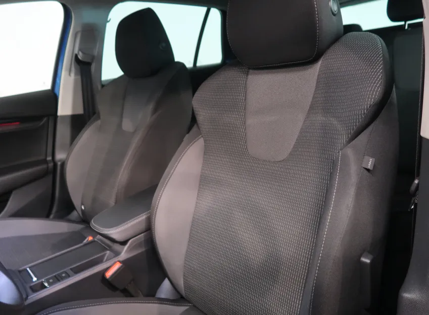 Škoda Octavia FRESH PLUS 1.5TSI 110KW KAMERA EL.KUFR