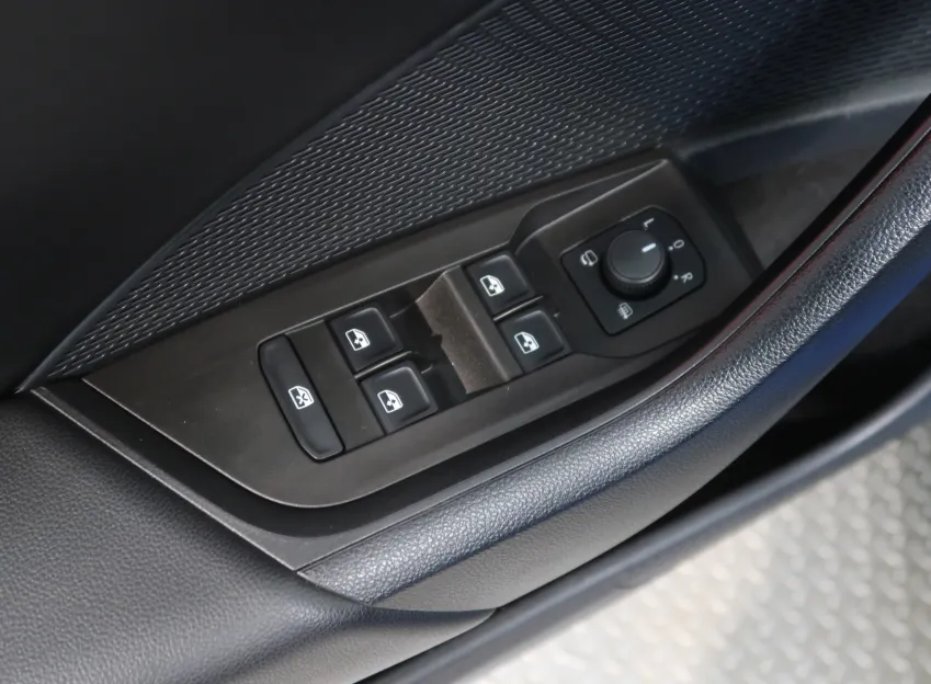 Škoda Octavia FRESH PLUS 1.5TSI 110KW KAMERA EL.KUFR