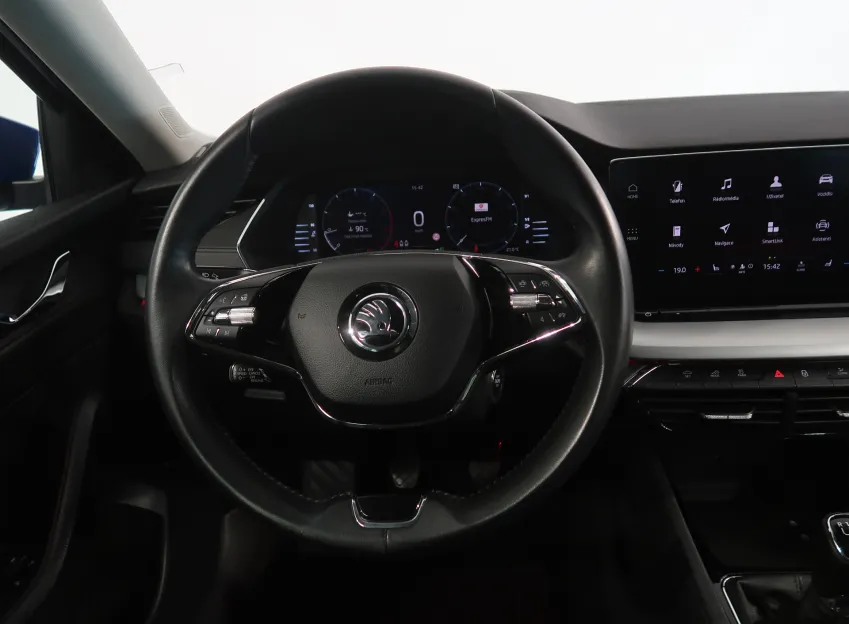 Škoda Octavia FRESH PLUS 1.5TSI 110KW KAMERA EL.KUFR