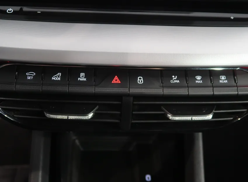 Škoda Octavia FRESH PLUS 1.5TSI 110KW KAMERA EL.KUFR