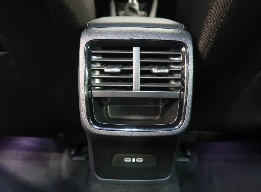 Škoda Octavia FRESH PLUS 1.5TSI 110KW KAMERA EL.KUFR