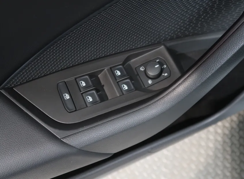 Škoda Octavia FRESH PLUS 1.5TSI 110KW ZÁRUKA